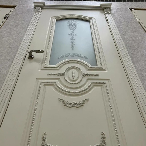 +Межкомнатная дверь "Версаче"