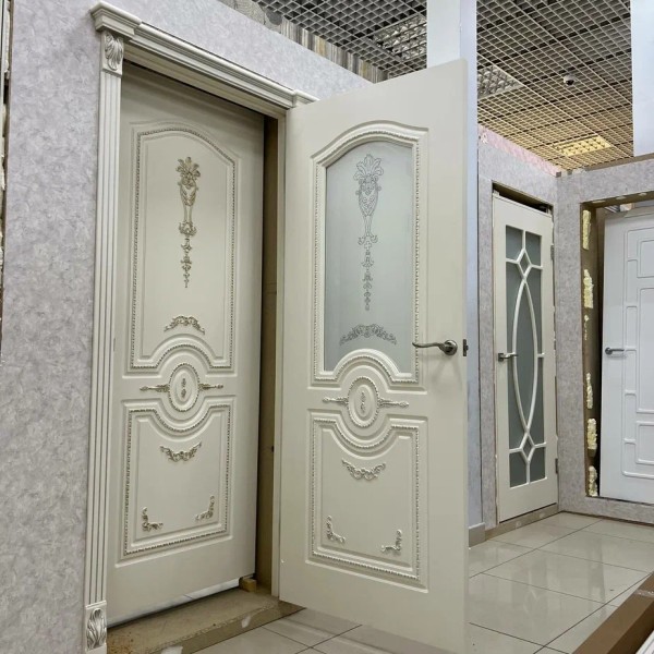 +Межкомнатная дверь "Версаче"